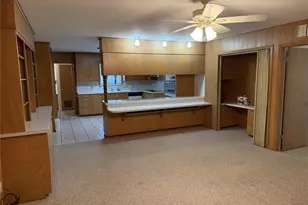 701 Herder Ave, Schulenburg, TX 78956 - Photo 10