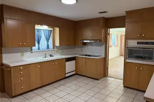701 Herder Ave, Schulenburg, TX 78956 - Photo 8