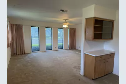 701 Herder Avenue, Schulenburg, TX 78956 - Photo 6