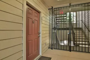 6607 Lake Woodlands Dr, The Woodlands, TX 77382 - Photo 4