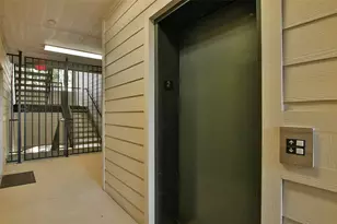 6607 Lake Woodlands Dr, The Woodlands, TX 77382 - Photo 32