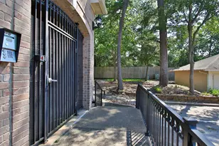 6607 Lake Woodlands Dr, The Woodlands, TX 77382 - Photo 34