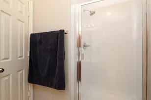 6607 Lake Woodlands Dr, The Woodlands, TX 77382 - Photo 26