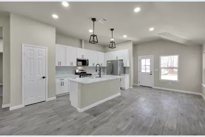 106 Harbor Court Drive, Conroe, TX 77356 - Photo 12