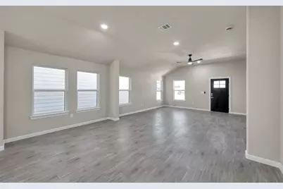 106 Harbor Court Drive, Conroe, TX 77356 - Photo 8