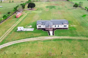 32811 S Red Leaf Ln, Brookshire, TX 77423 - Photo 1