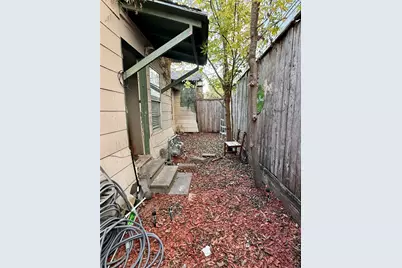 1526 Yale Street #2, Houston, TX 77008 - Photo 8