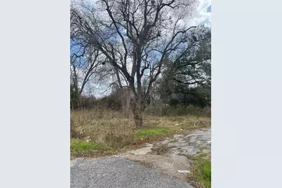 4610 Engleford Street, Houston, TX 77026 - Photo 4