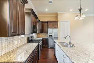 1518 Amundsen St, Houston, TX 77009 - Photo 18