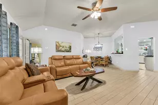 203 Green Isle Ave, Dickinson, TX 77539 - Photo 10
