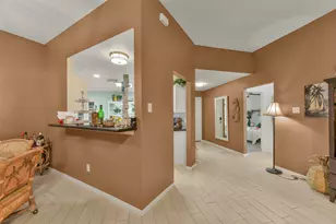 203 Green Isle Ave, Dickinson, TX 77539 - Photo 8
