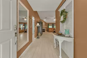 203 Green Isle Ave, Dickinson, TX 77539 - Photo 4