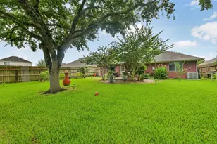 203 Green Isle Ave, Dickinson, TX 77539 - Photo 30