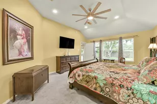 203 Green Isle Ave, Dickinson, TX 77539 - Photo 22