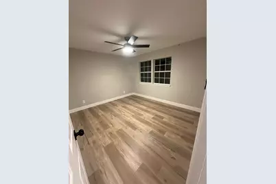 1021 27th Street, Dickinson, TX 77539 - Photo 6