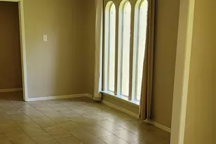 11001 Sherry Ln, Houston, TX 77041 - Photo 8