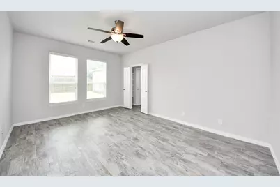 2211 Emerald Lane, Texas City, TX 77591 - Photo 12