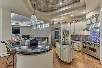 200 Sarasota Circle S, Montgomery, TX 77356 - Photo 18