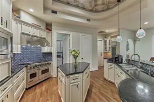 200 Sarasota Cir S, Montgomery, TX 77356 - Photo 16