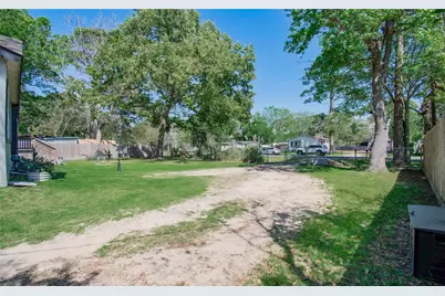 12917 Live Oak Lane, Mont Belvieu, TX 77535 - Photo 8