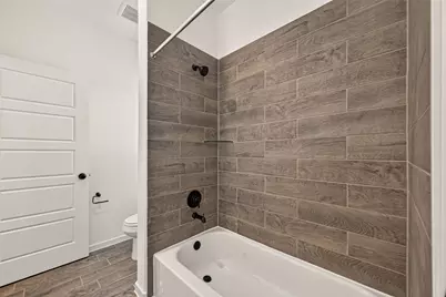 13610 Lago Vista Drive, Iowa Colony, TX 77583 - Photo 38