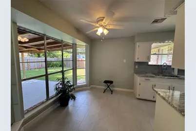 5002 Louise Street, Seabrook, TX 77586 - Photo 8