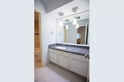 415 Abbott Circle, Sugar Land, TX 77498 - Photo 12