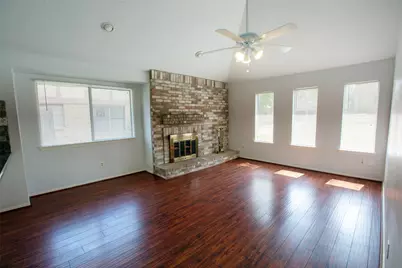 415 Abbott Circle, Sugar Land, TX 77498 - Photo 4