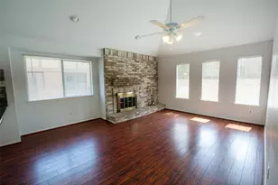 415 Abbott Cir, Sugar Land, TX 77498 - Photo 4