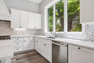 2065 Southgate Boulevard, Houston, TX 77030 - Photo 14