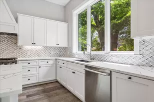 2065 Southgate Blvd, Houston, TX 77030 - Photo 14