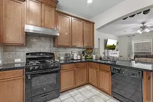 10518 Sun River Falls Dr, Humble, TX 77396 - Photo 10