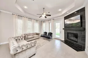 8926 Leaning Hollow Ln, Spring, TX 77379 - Photo 12