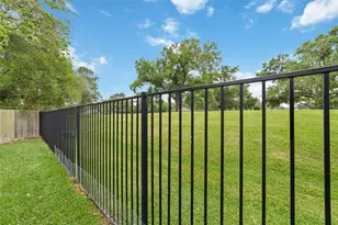 16374 Larkfield Dr, Houston, TX 77059 - Photo 20