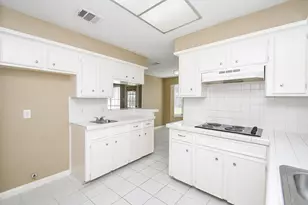 3327 Springhill Dr, Missouri City, TX 77459 - Photo 8