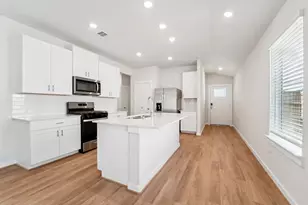 395 Sunrise Ranch Dr, Montgomery, TX 77316 - Photo 4