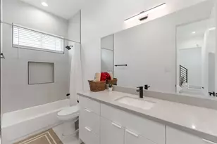 3410 Baer St, Houston, TX 77020 - Photo 6