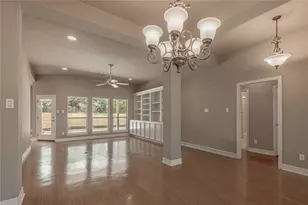 249 Broadmoor Dr, Huntsville, TX 77340 - Photo 6