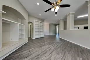 30915 Trinket Dr, Spring, TX 77386 - Photo 2