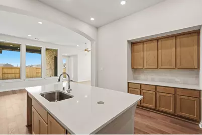 12339 Hudson Drive, Mont Belvieu, TX 77523 - Photo 4