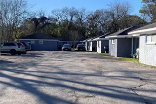 7517 Lockwood Dr, Houston, TX 77016 - Photo 2