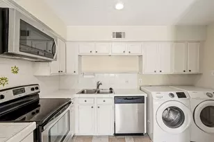 496 N Post Oak Ln, Houston, TX 77024 - Photo 12