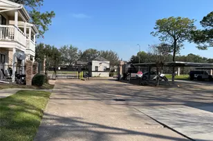 2750 Holly Hall St, Houston, TX 77054 - Photo 2