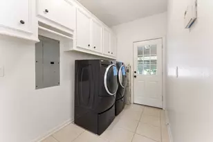 618 W Rollingwood St, Pinehurst, TX 77362 - Photo 26