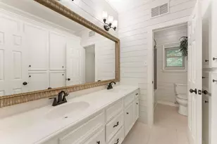 618 W Rollingwood St, Pinehurst, TX 77362 - Photo 10