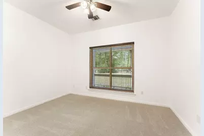 618 W Rollingwood Street, Pinehurst, TX 77362 - Photo 8