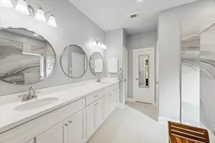 702 Huntercrest St, El Lago, TX 77586 - Photo 12