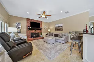 1702 7 Maples Dr, Kingwood, TX 77345 - Photo 32