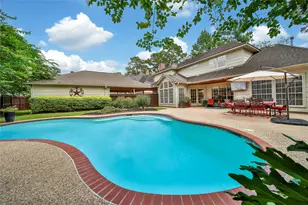 1702 7 Maples Dr, Kingwood, TX 77345 - Photo 10