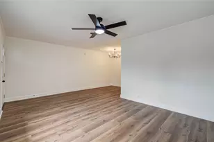 2417 Pecan St, Dickinson, TX 77539 - Photo 10